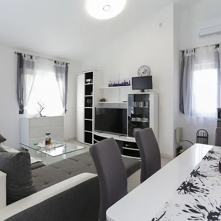 Dom wakacyjny House Ivica