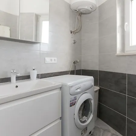 Dom wakacyjny House Ivica