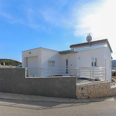 Dom wakacyjny House Ivica Vinišće